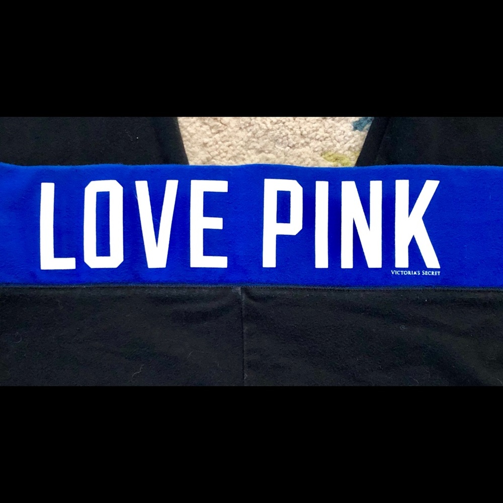 Victoria Secret “PINK” Gator leggings Sz Large